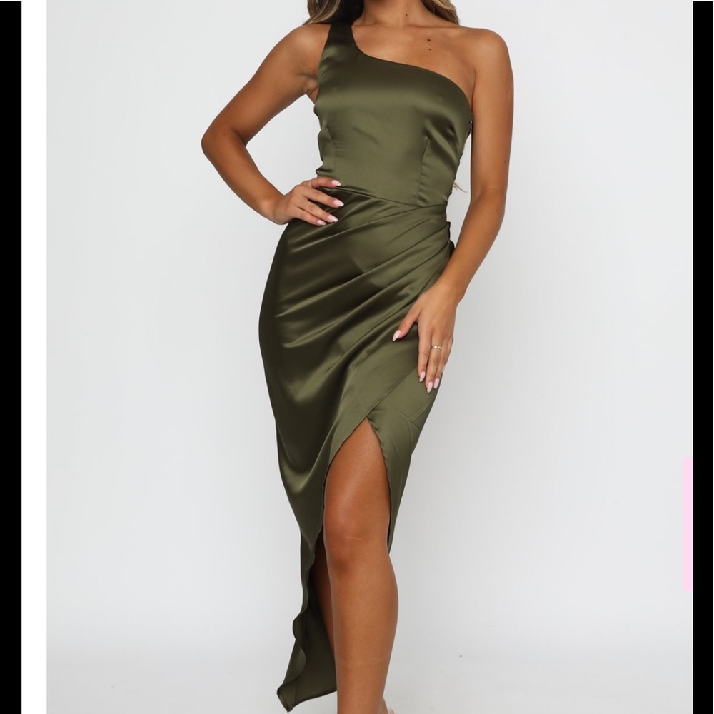 MIDI Dress in Olive